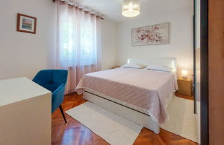 Foto 3 - Appartamento con 2 camere da letto a Krk con giardino e terrazza