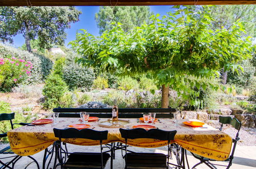 Photo 8 - Maison de 3 chambres à Nans-les-Pins avec piscine et terrasse