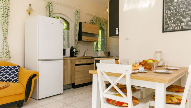 3 bedroom House in Balatonőszöd with garden and terrace - Photo 4