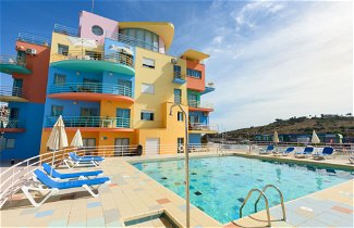 Photo 1 - Appartement de 2 chambres à Albufeira avec piscine et vues à la mer