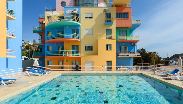 Foto 1 - Apartamento de 2 quartos em Albufeira com piscina e jardim