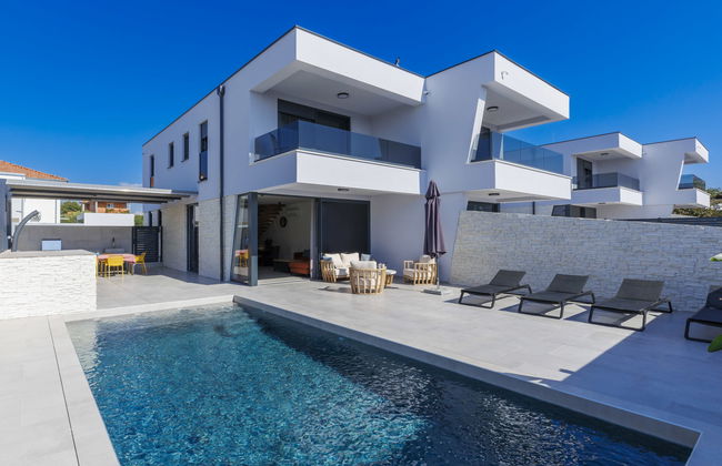 Casa de 3 quartos em Pula com piscina privada e terraço - Foto 1