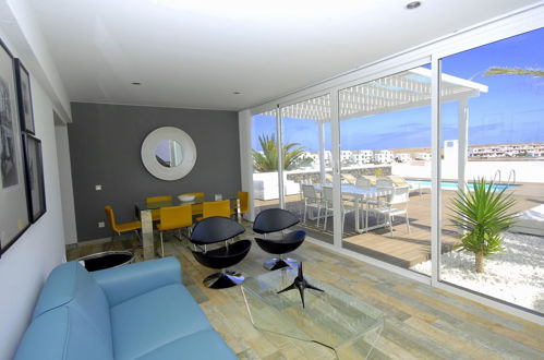 Foto 2 - Casa de 3 quartos em Yaiza com piscina privada e vistas do mar