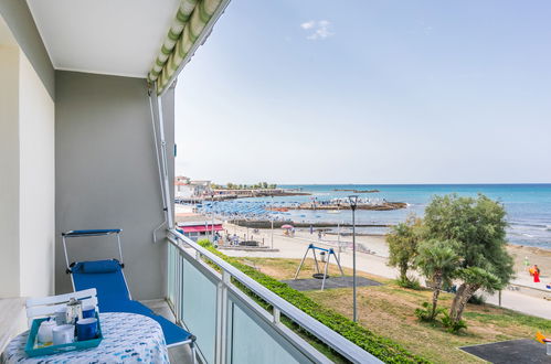 Foto 43 - Appartamento con 2 camere da letto a Rosignano Marittimo con vista mare