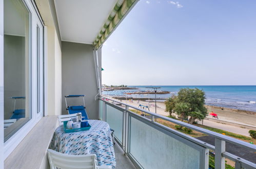 Photo 1 - Appartement de 2 chambres à Rosignano Marittimo avec vues à la mer