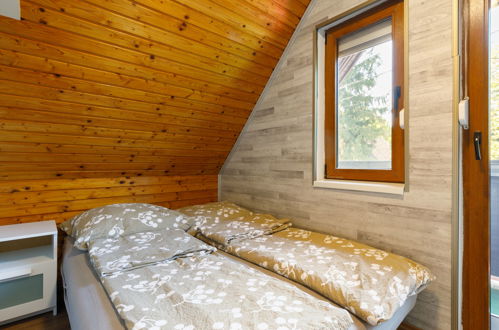 Foto 7 - Casa con 2 camere da letto a Siófok con vasca idromassaggio e vista sulle montagne