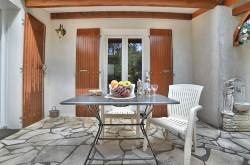 Foto 5 - Haus mit 2 Schlafzimmern in Saint-Georges-d'Oléron mit garten und blick aufs meer