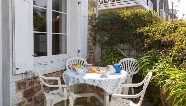 5 bedroom House in Saint-Malo with terrace - Photo 2