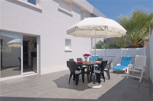 Photo 21 - 3 bedroom House in Les Sables-d'Olonne with terrace and sea view