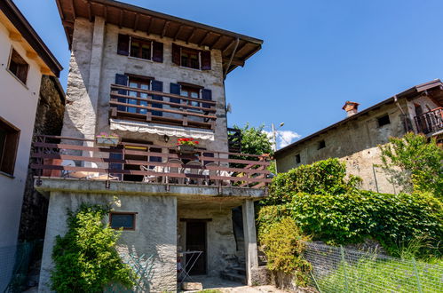 Photo 2 - Maison de 2 chambres à Stazzona avec jardin et terrasse