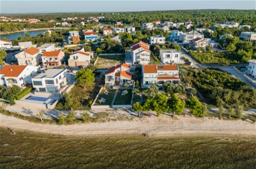 Foto 17 - Casa de 3 quartos em Nin com terraço e vistas do mar