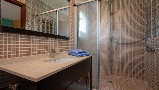 4 bedroom House in Calafell with swimming pool and garden - Photo 5