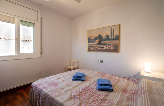 4 bedroom House in Calafell with swimming pool and garden - Photo 24