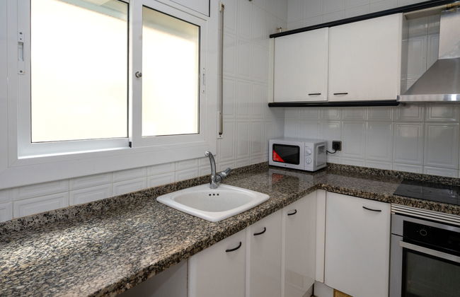4 bedroom House in Calafell with swimming pool and garden - Photo 7
