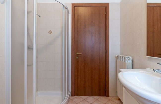 Apartamento de 2 quartos em Chiusanico com piscina e jardim - Foto 19
