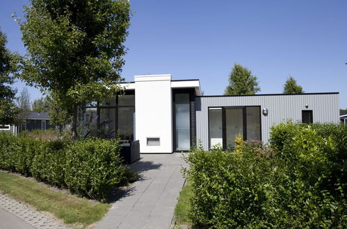 Photo 1 - Maison de 2 chambres à Velsen-Zuid avec piscine et jardin