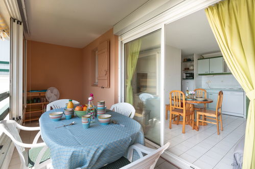 Photo 14 - 2 bedroom Apartment in Le Grau-du-Roi with swimming pool and sea view