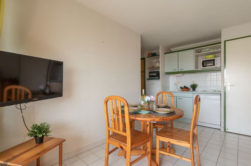 Photo 6 - Appartement de 2 chambres à Le Grau-du-Roi avec piscine et vues à la mer