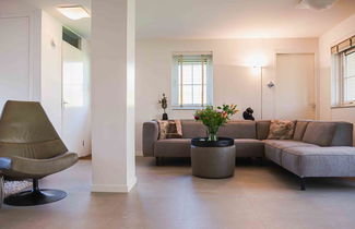 Photo 2 - Maison de 5 chambres à Hellevoetsluis avec piscine et jardin