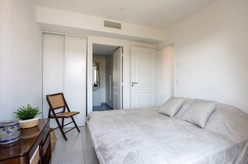 Foto 4 - Appartamento con 1 camera da letto a Cagnes-sur-Mer con vista mare