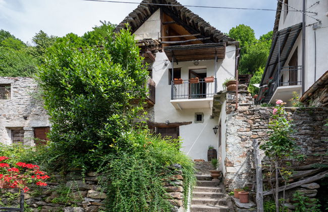 Casa de 2 quartos em Bognanco com jardim e terraço - Foto 1