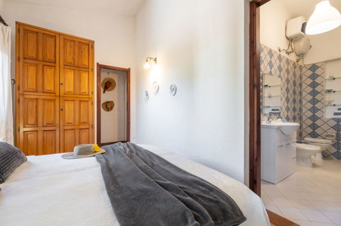 Foto 23 - Haus mit 3 Schlafzimmern in Quartu Sant'Elena mit garten und blick aufs meer