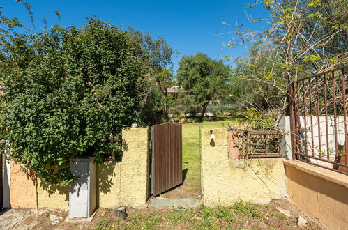 Photo 9 - 3 bedroom House in Quartu Sant'Elena with garden and sea view