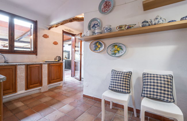 Maison de 4 chambres à Quartu Sant'Elena avec jardin - Photo 14