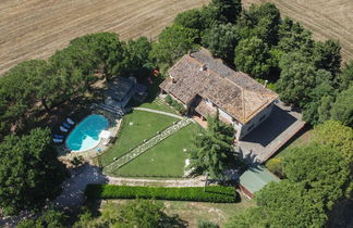 Photo 2 - Maison de 4 chambres à Massa Martana avec piscine privée et jardin