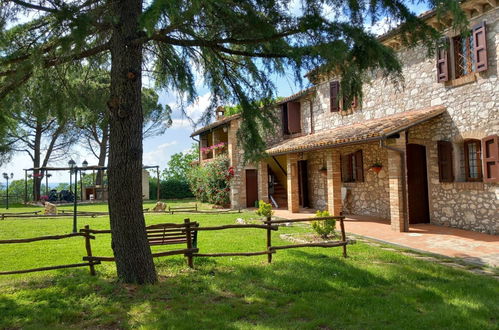 Photo 29 - Maison de 4 chambres à Massa Martana avec piscine privée et jardin