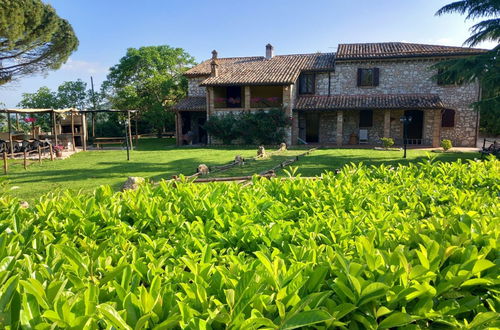 Photo 1 - Maison de 4 chambres à Massa Martana avec piscine privée et jardin