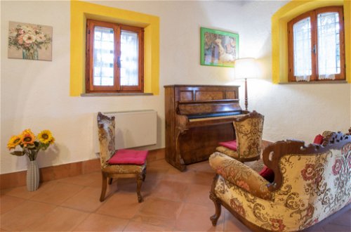 Photo 10 - 4 bedroom House in Massa Martana with private pool and garden