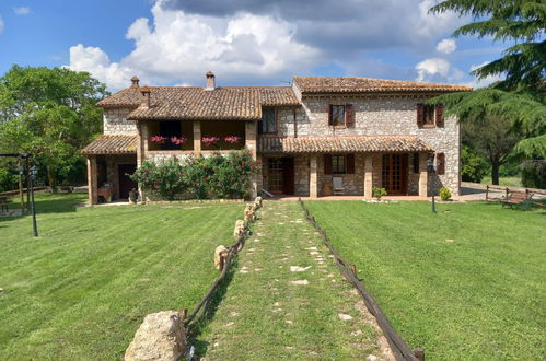 Photo 6 - Maison de 4 chambres à Massa Martana avec piscine privée et jardin