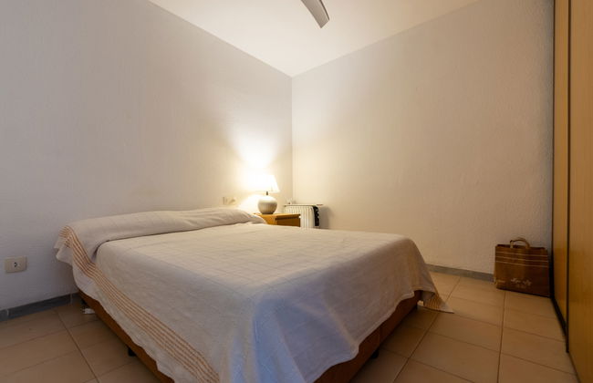 Apartamento de 2 quartos em Torredembarra com piscina e jardim - Foto 5