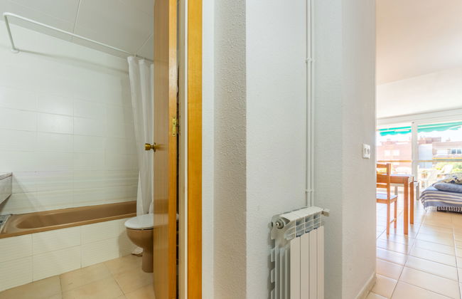 Apartamento de 2 quartos em Torredembarra com piscina e jardim - Foto 11