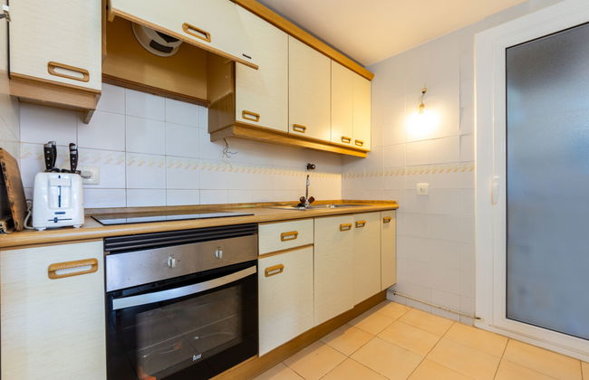 Apartamento de 2 quartos em Torredembarra com piscina e jardim - Foto 7
