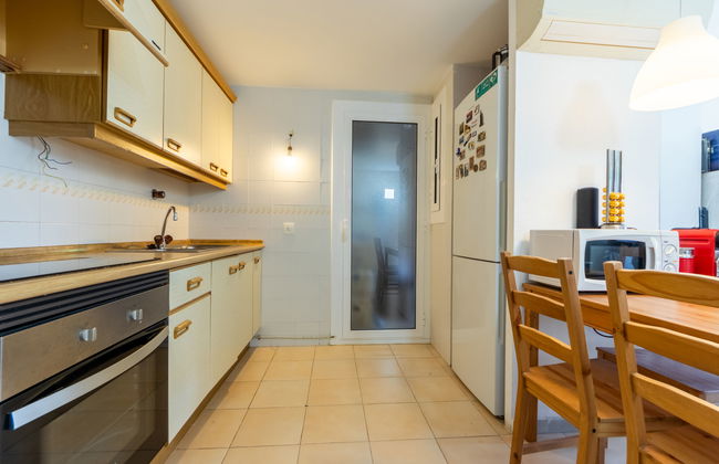 Apartamento de 2 quartos em Torredembarra com piscina e jardim - Foto 8