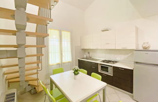 Foto 3 - Appartamento con 1 camera da letto a Rosignano Marittimo con piscina e vista mare
