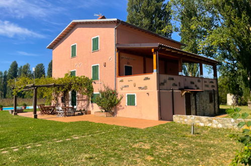 Foto 2 - Casa de 8 habitaciones en Gubbio con piscina privada y jardín