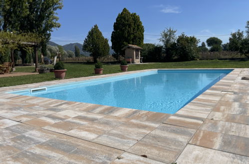 Foto 5 - Casa de 8 habitaciones en Gubbio con piscina privada y jardín