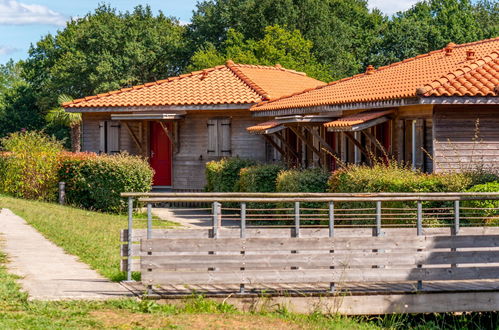 Foto 33 - Appartamento con 3 camere da letto a Cassen con piscina e terrazza