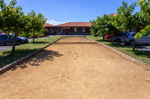 Foto 24 - Appartamento con 3 camere da letto a Cassen con piscina e terrazza