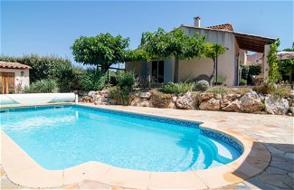 Foto 1 - Casa con 4 camere da letto a Nans-les-Pins con piscina privata e giardino