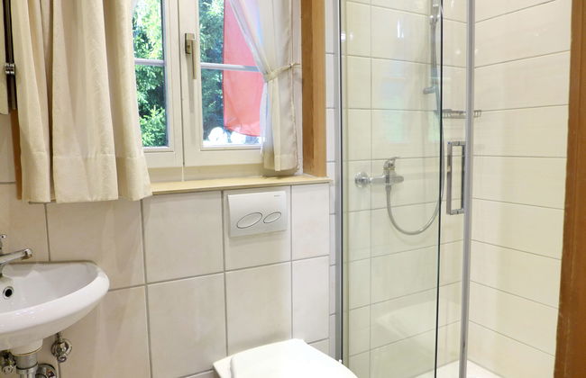 Casa de 6 quartos em Sarnen com piscina privada e jardim - Foto 17