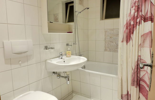 Casa de 6 quartos em Sarnen com piscina privada e jardim - Foto 24