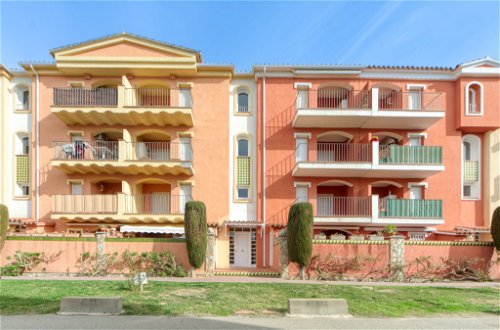 Foto 23 - Apartamento de 2 habitaciones en Castelló d'Empúries con terraza y vistas al mar