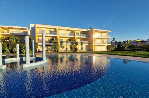 Foto 21 - Apartamento de 2 habitaciones en Albufeira con piscina y vistas al mar