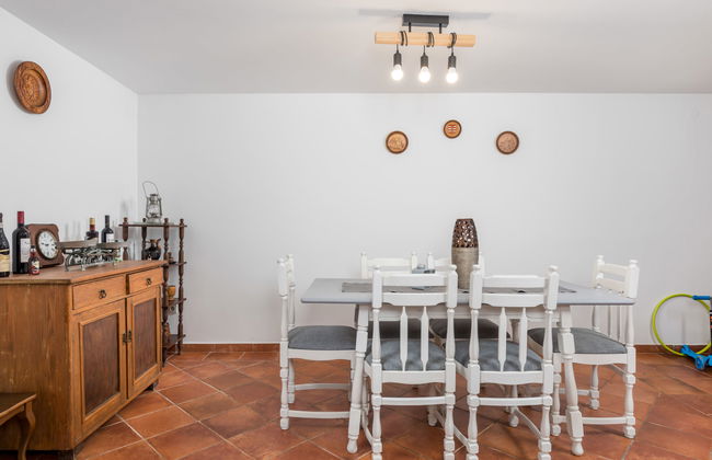 Casa de 3 quartos em Dobrinj com piscina privada e jardim - Foto 47