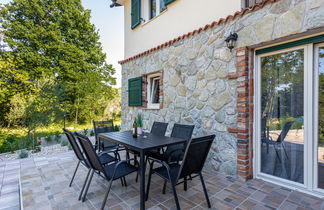 Photo 3 - Maison de 2 chambres à Dobrinj avec piscine privée et vues à la mer