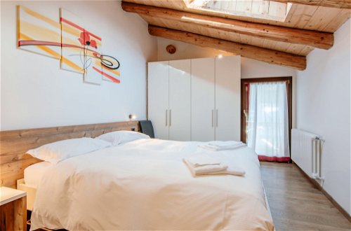 Foto 27 - Apartment mit 3 Schlafzimmern in Canazei mit blick auf die berge